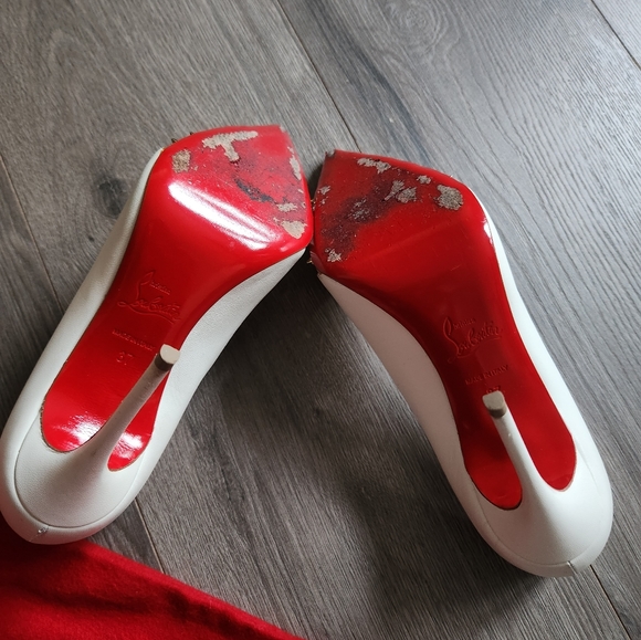 Authentic Louboutin Barretta Spike Mesh Pump with box and dust bag - Picture 6 of 15